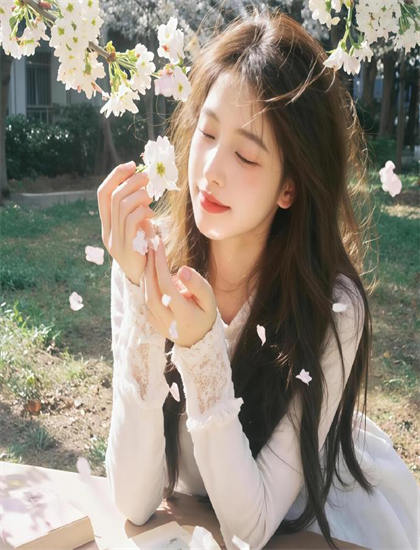 票房分析：荒野女人特效的视觉奇观与技术实现——思想内涵的哲学探讨