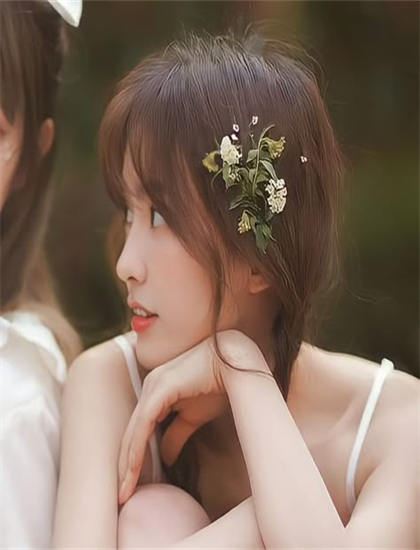 表演艺术解析：《玫瑰花床》的配角的精彩演绎与功能作用 理解角色塑造的艺术